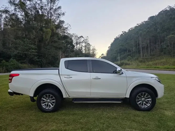 Mitsubishi L200 Triton Sport HPE-S 2.4 CD Dies. AUT 2019