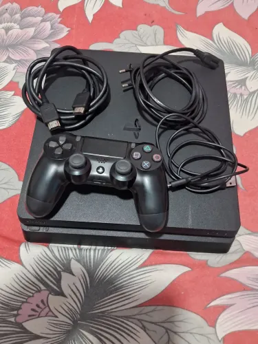 Vendo Playstation 4 slim
