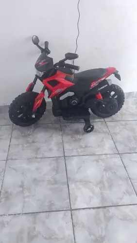 Motinha elétrica infantil