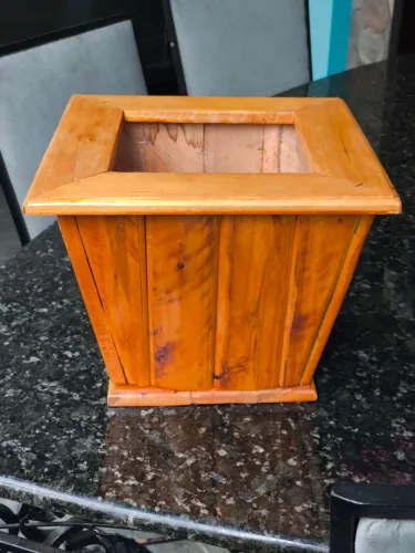 Vaso de Madeira Eucalipto 