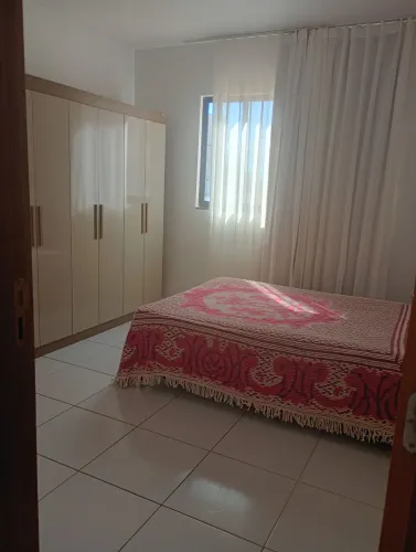 Mulher para dividir aluguel