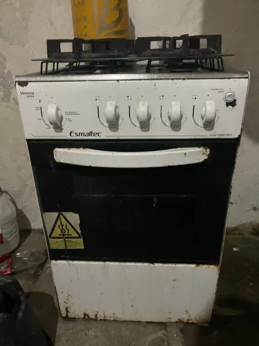Vendo fogão usado em médio estado