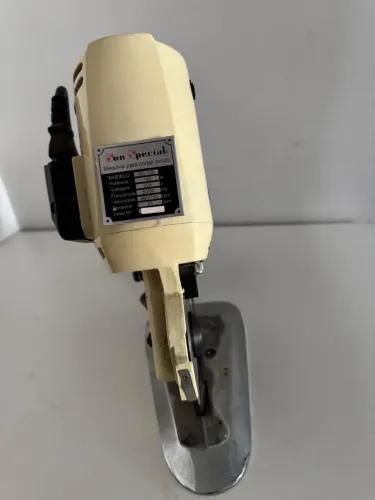 Máquina de corte de tecido