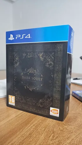 Box Dark Souls Trilogy Ps4