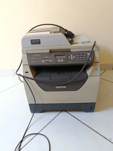 Impressora Brother DCP-8070D (Fonte queimada)