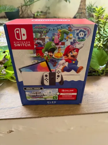 Nintendo swtich oled lacrado ( sem jogo)