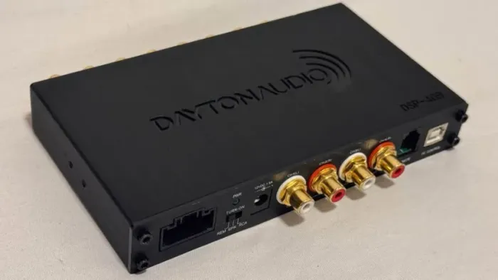 Processador de Áudio Dayton DSP-408 com Bluetooth + DRC - com caixa - Impecável