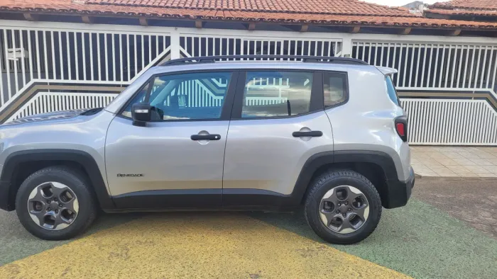 Jeep Renegade STD 1.8 4X2 Flex 16V AUT 2021