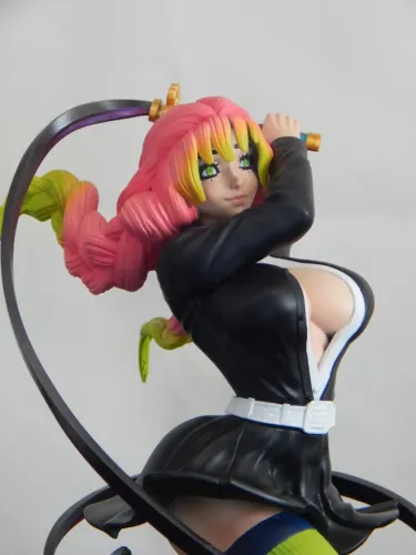 Mitsuri Kanroji Kimetsu Demon Slayer Action Figure 29cm