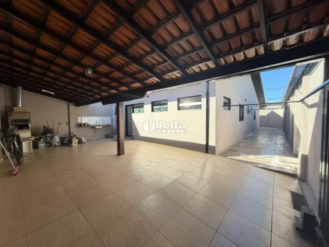 Casa disponível para locação no bairro Planalto em Uberlândia MG