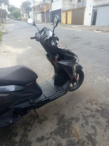 ? Honda Elite 125 à Venda - Econômica, Confortável e Bem Conservada