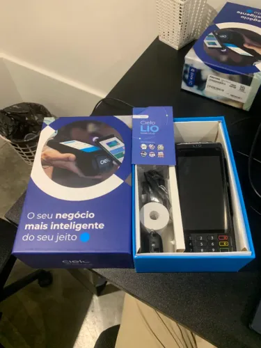 Maquininha de cartão GRATIS - Aceita VA/VR, +80 Bandeiras e Suporte Local!