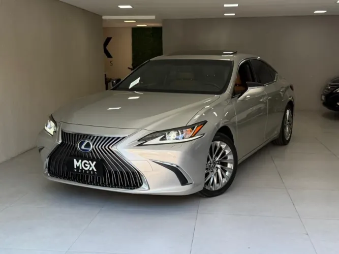 Lexus ES-300H ES300h 2.5 16V Aut. (hybrid) 2019