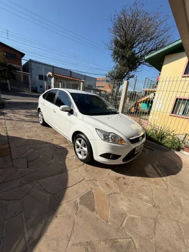 Ford Focus 1.6 S/se/se Plus Flex 8v/16v 5P 2011