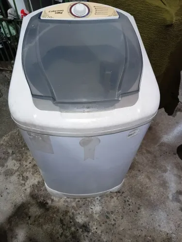Tanquinho colomarq 280 reais funcionando perfeitamente aceito cartão ou pix entrego.