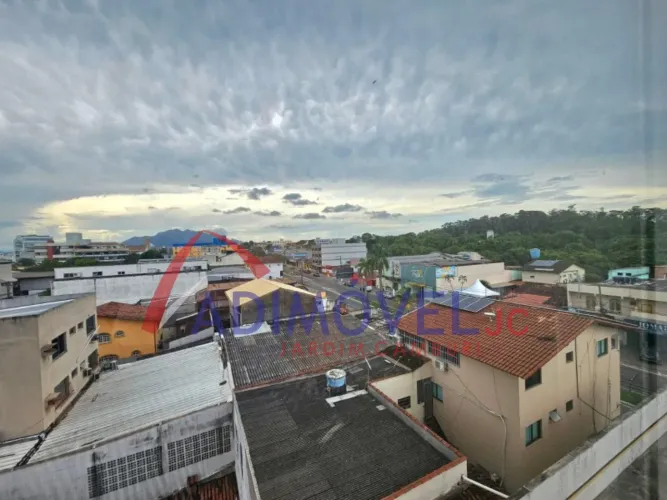 Sala Comercial em Bairro de Fátima com 39,26m²!.