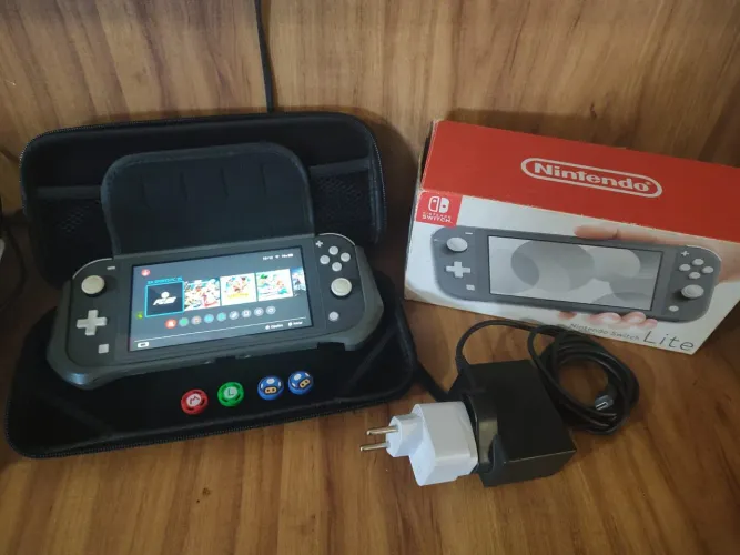 Nintendo Switch Lite Desbloqueado, 256gb, acessórios,  caixa e jogos baixados