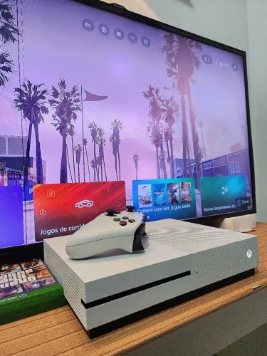 Xbox One S (1TB)