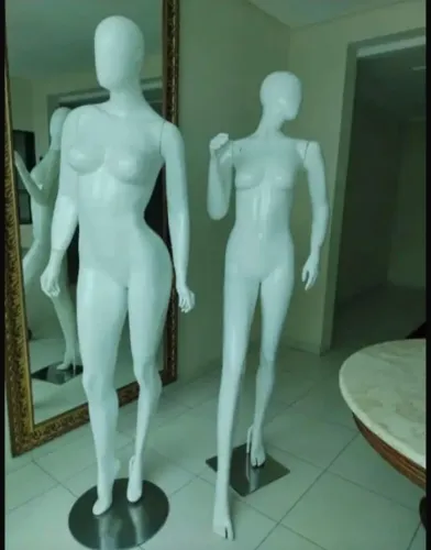 Manequins de fibra de vidro