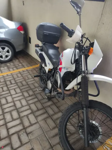 Vende-se ou troca  XLX 350.