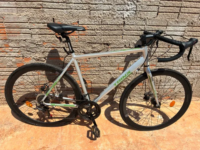 Bike Speed Trinx Tempo 2.1 Aro 700 Shimano