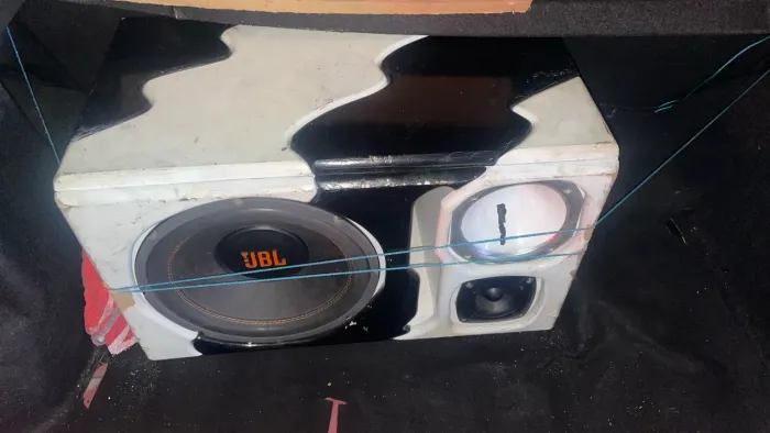 Caixa de som Trio JBL