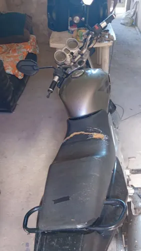 vendo Twister 2008 toda certinha moto potente telefone para contato 981 17 35 90 zap
