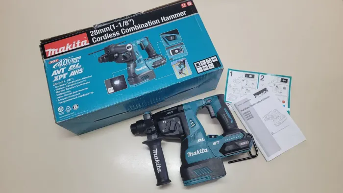Martelete Makita 40V HR001G