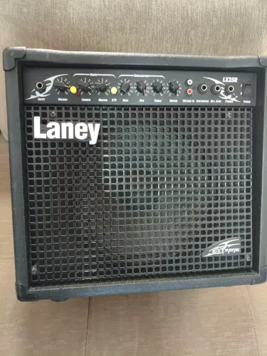 Amplificador laney