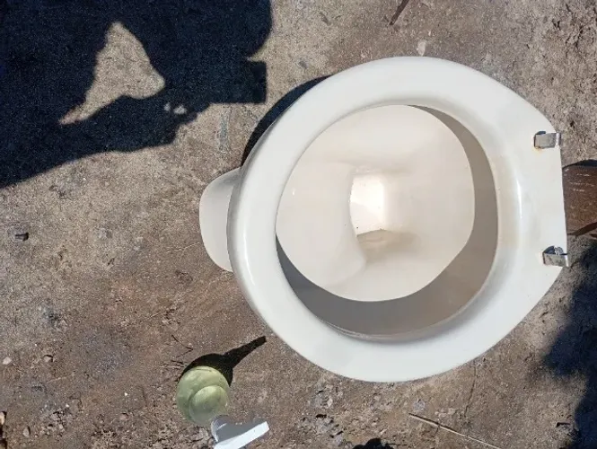 Vaso sanitário comum ponta negra