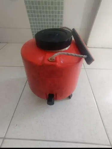 Verniz automotivo lacrado