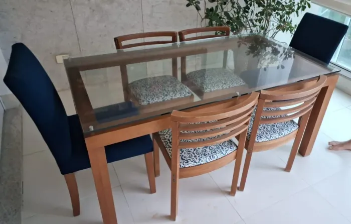 Conjunto de mesa e 6 cadeiras tok stok
