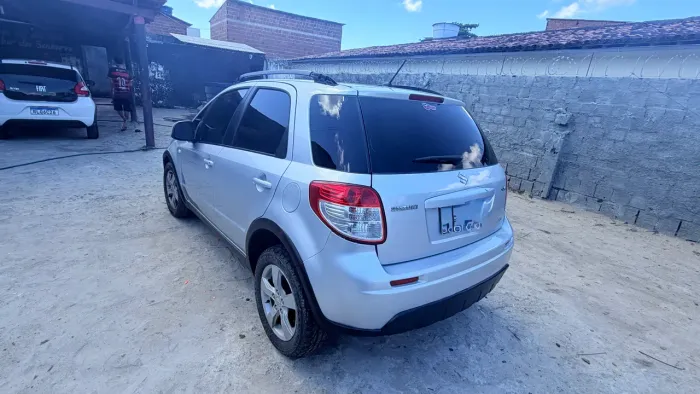 Suzuki SX4 2.0 16V 145cv 4WD 5P Mec. 2011