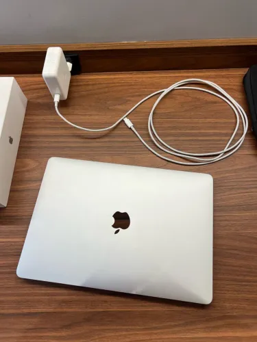MacBook Pro com TouchBar