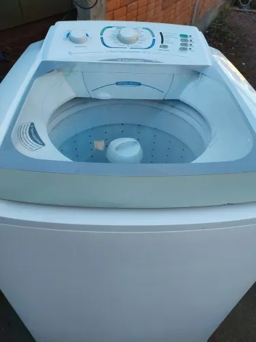 Máquina de lavar roupas eletrolux 12k