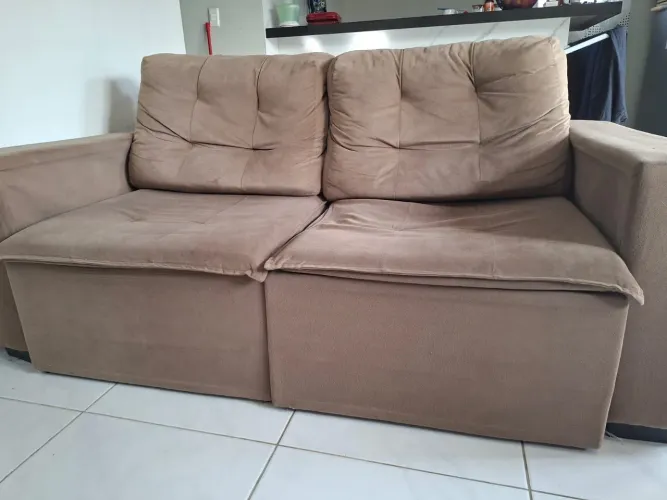 Sofá retrátil usado