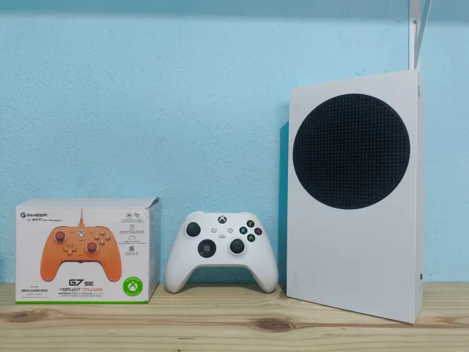 Xbox séries S estado de novo 2 controles originais