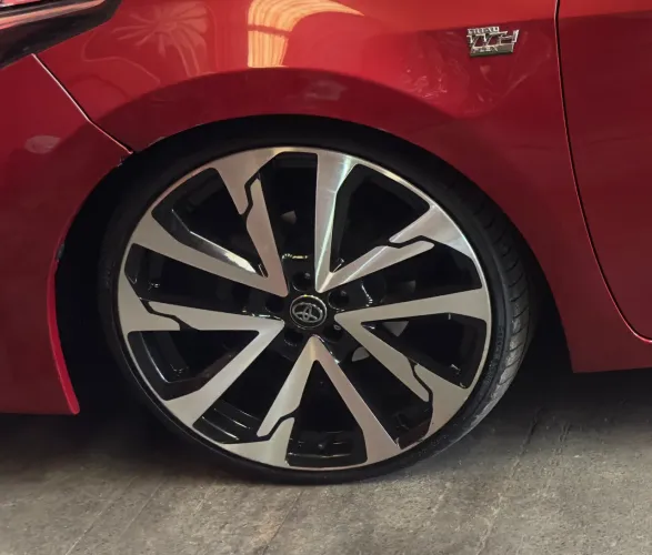 Vendo ou troco rodas Corolla 