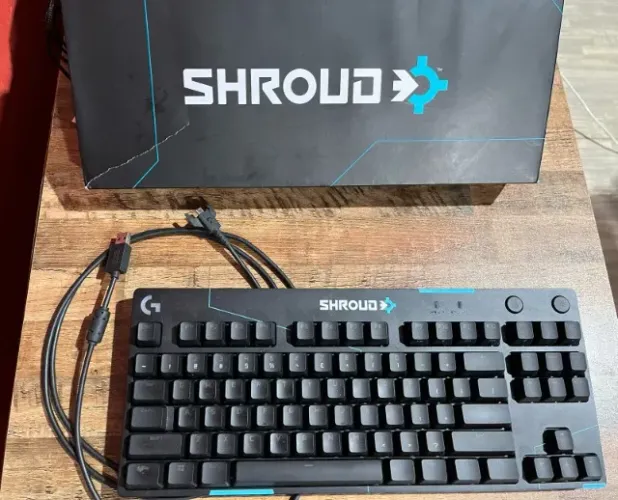 Teclado Gamer Mecânico Logitech