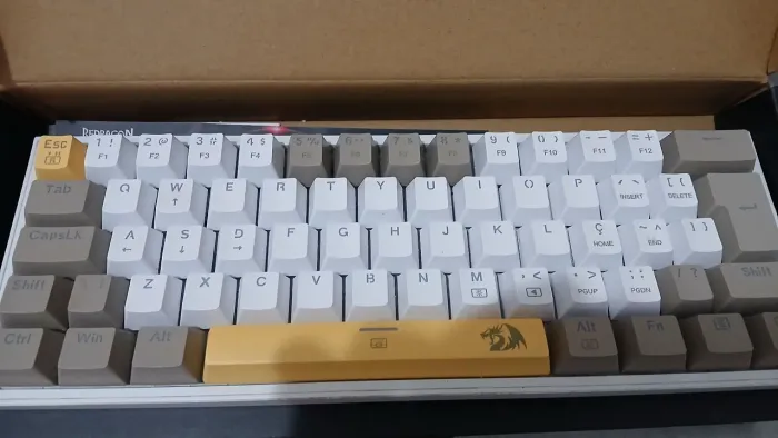 Teclado mecânico fizz