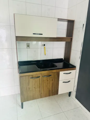 Armário de cozinha compacto com Pia de marmorite / NOVO / entregamos 