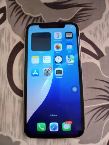 Celular iPhone XR 64g