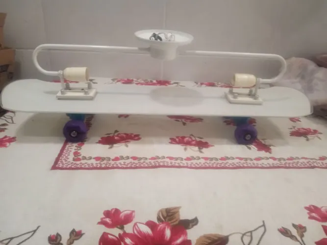 Lustre em Formato de Skate - Decoração para Quarto