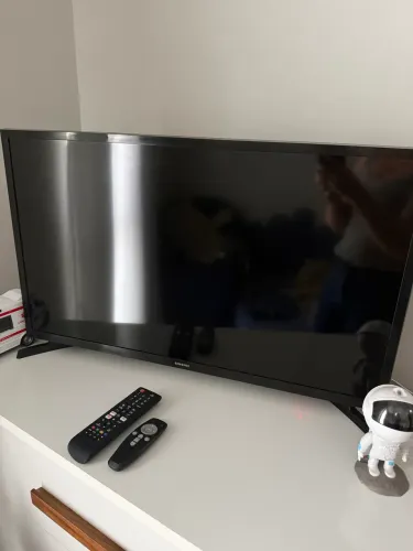 TV SAMSUNG 32 polegadas TELA DANIFICADA