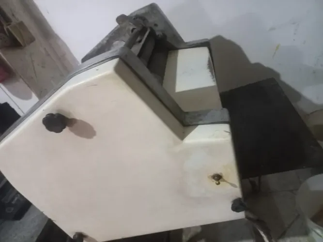 Vendo modeladora de pães