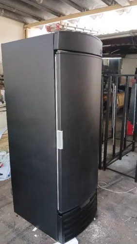 Vendo cervejeira 550 litros