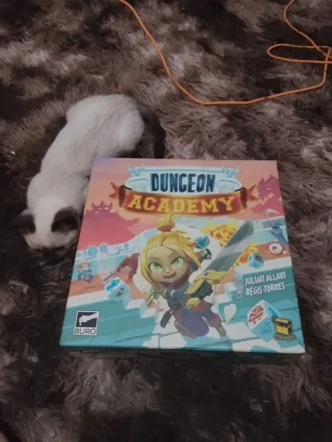 Dungeon Academy jogo de tabuleiro 