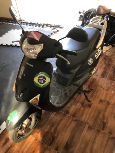 VENDO HONDA LEAD 110
