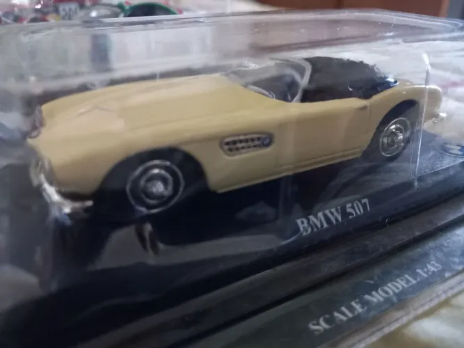 Miniatura BMW 507 escala 1/43