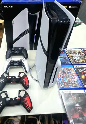 Ps5 Pro 2tera com 9 jogos com leitor de mídia física 2 meses de uso zero